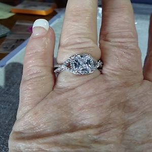 #00102 Genuine Sterling Silver aring